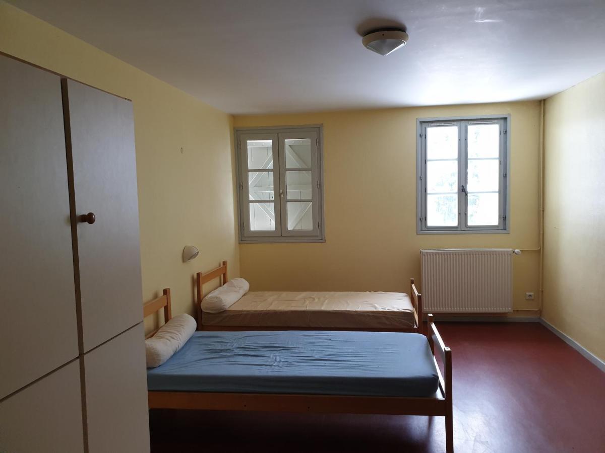 Peyranere Hostel Urdos ภายนอก รูปภาพ